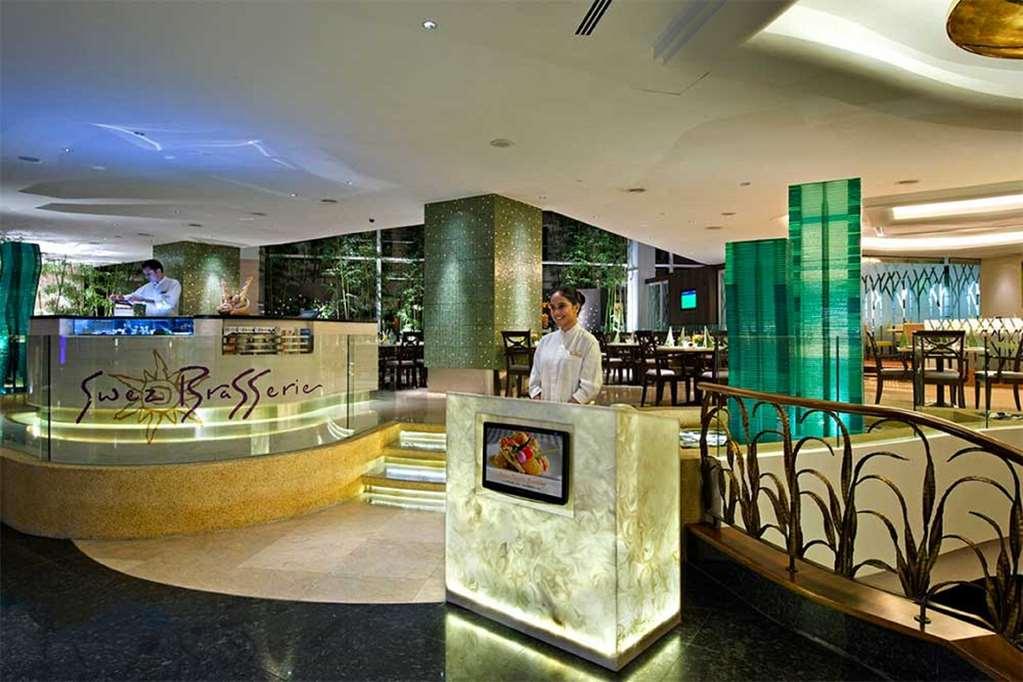 Eastin Hotel Kuala Lumpur Petaling Jaya Restaurant bilde The lobby of the hotel