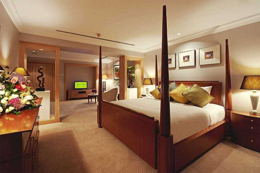 Eastin Hotel Kuala Lumpur Petaling Jaya Rom bilde A suite at the Mandarin Oriental, London