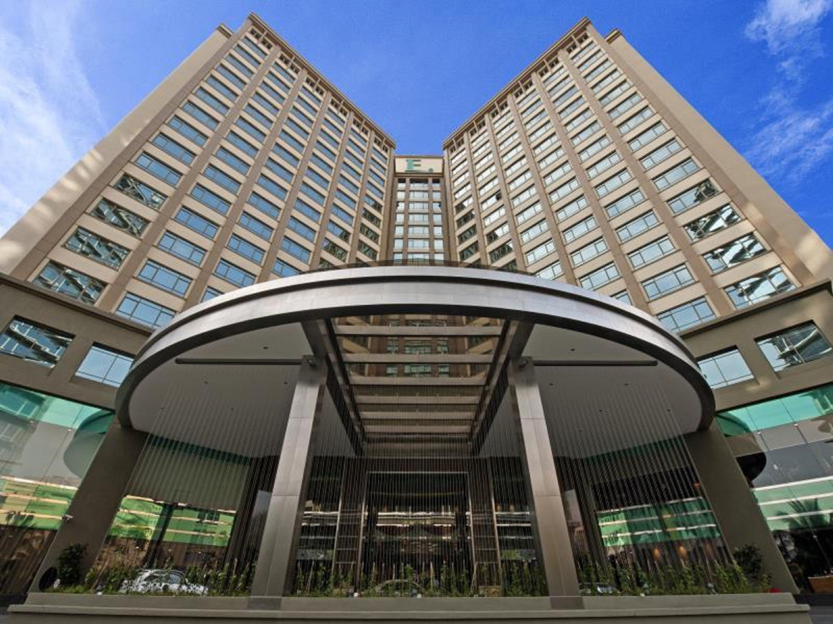 Eastin Hotel Kuala Lumpur Petaling Jaya Eksteriør bilde The entrance of the hotel