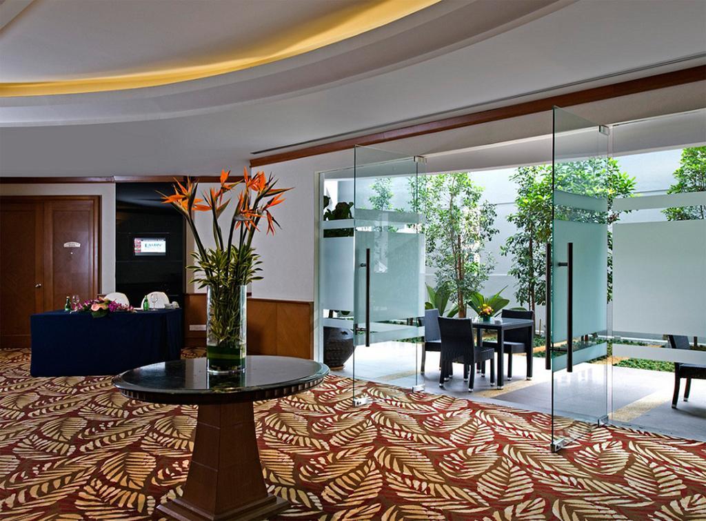 Eastin Hotel Kuala Lumpur Petaling Jaya Eksteriør bilde The interior of a suite at the Mandarin Oriental, Kuala Lumpur