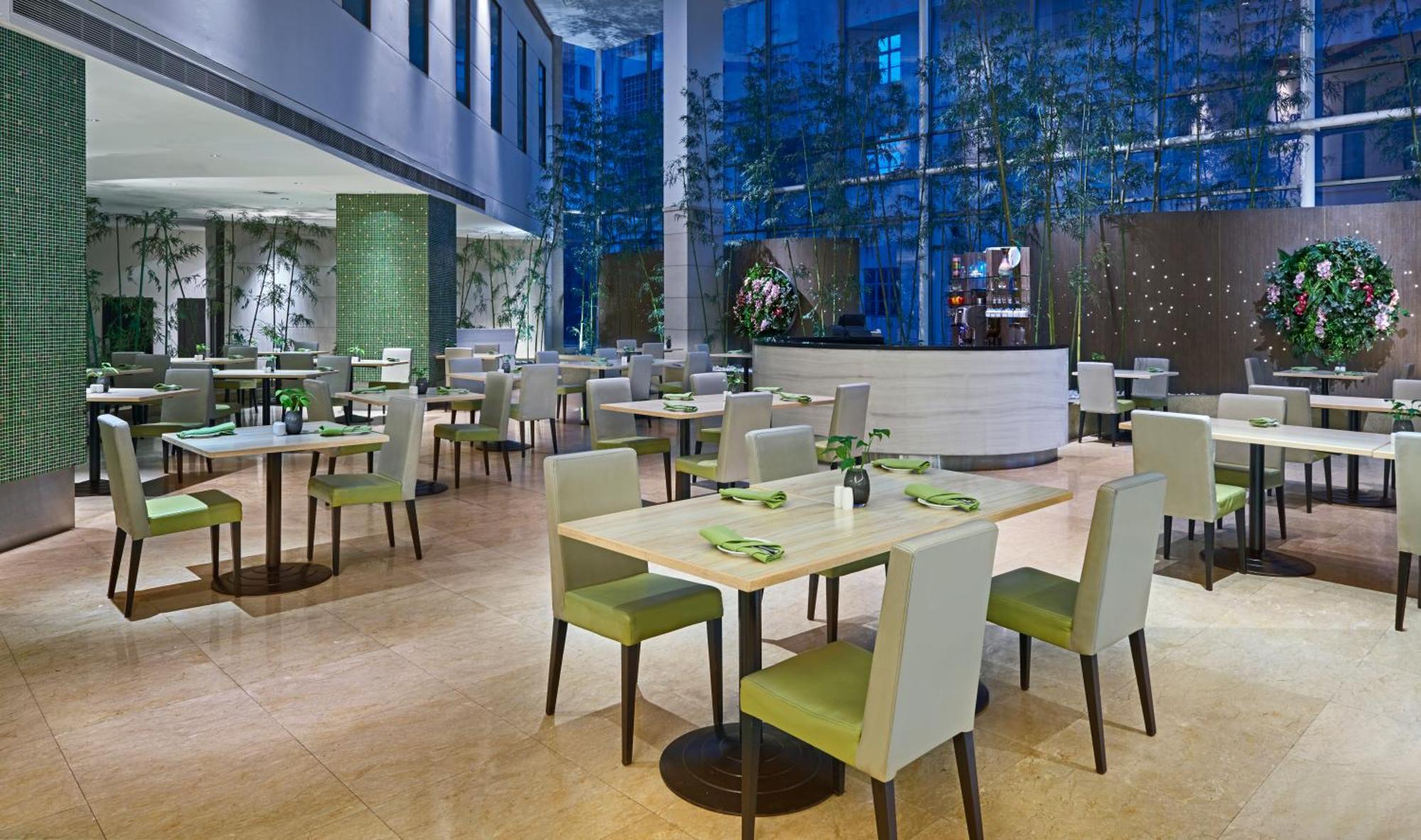 Eastin Hotel Kuala Lumpur Petaling Jaya Eksteriør bilde The Garden Grille