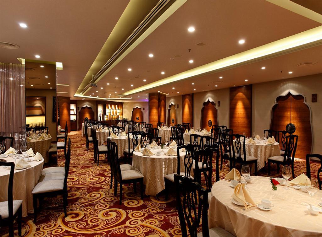 Eastin Hotel Kuala Lumpur Petaling Jaya Eksteriør bilde The interior of the restaurant